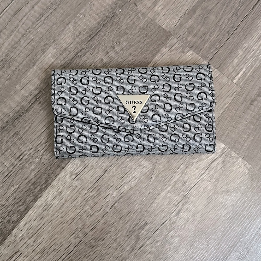 Guess Wallet